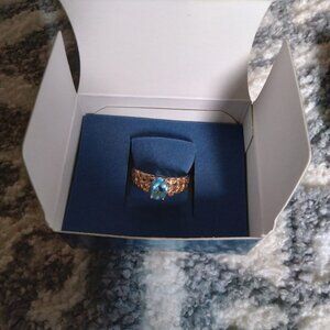 Beautiful vintage Avon gold tone filigree ring.Sz 9. NIB 2/$12